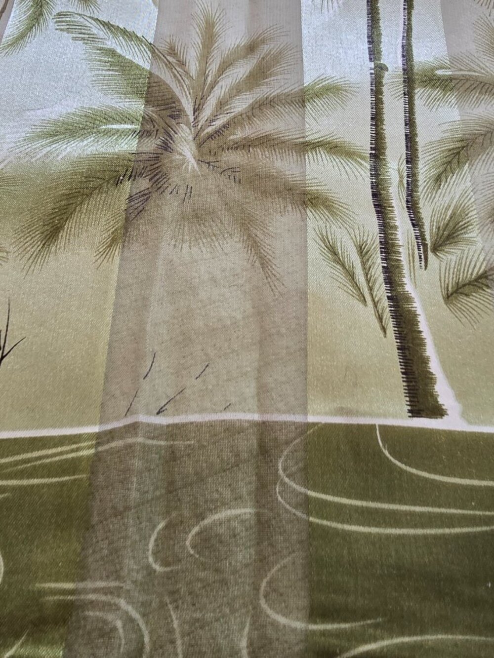 Vintage 100% Silk Scarf in Shades of Green, Palm Tree Motif - Picture 5 of 10